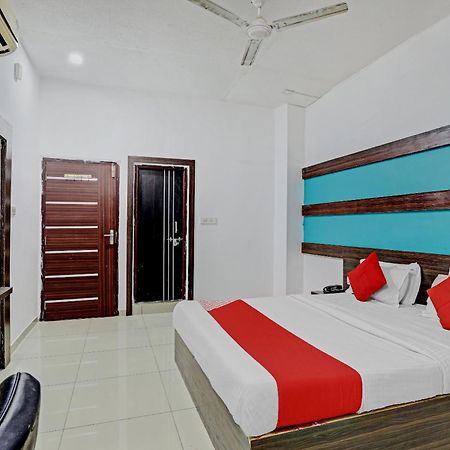 Oyo 11649 Hotel Mahima Gandhinagar Exteriör bild