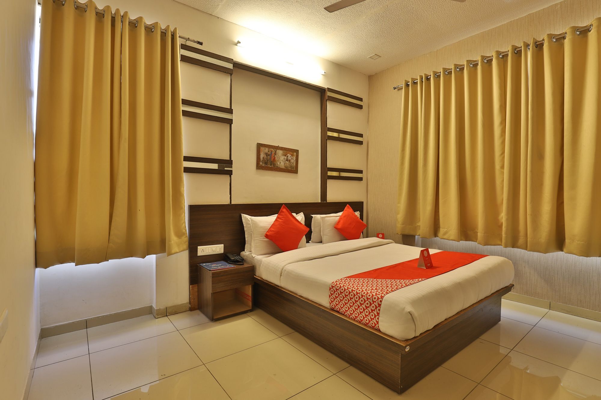 Oyo 11649 Hotel Mahima Gandhinagar Exteriör bild